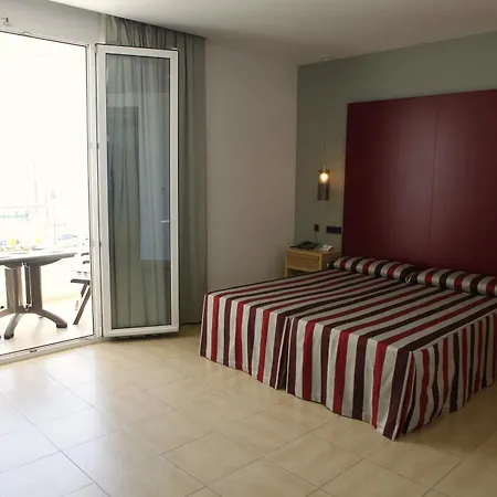 Hotel Adiafa 3*
