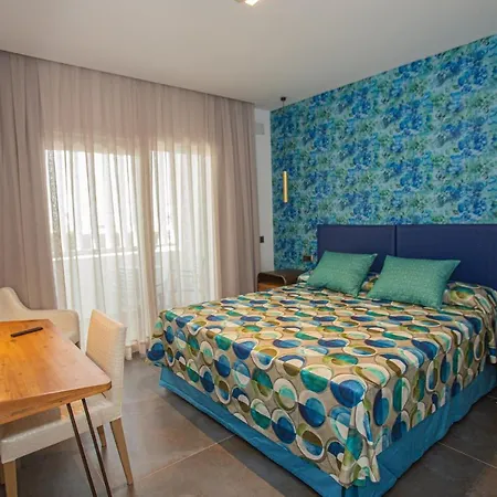 Hotel Adiafa 3*
