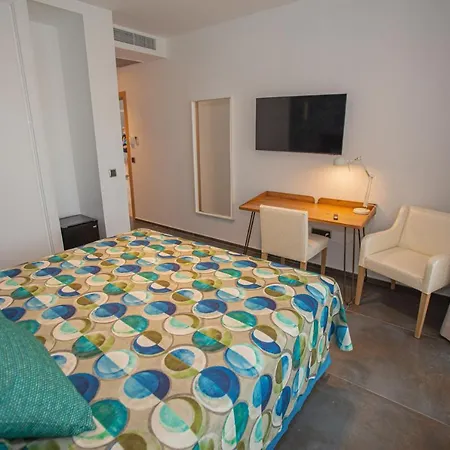 Adiafa Hotel 3*