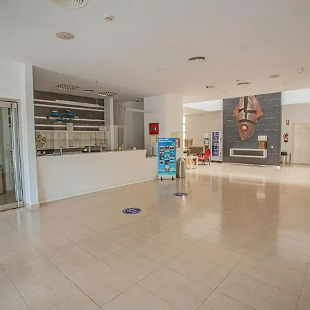 Hotel Adiafa 3*